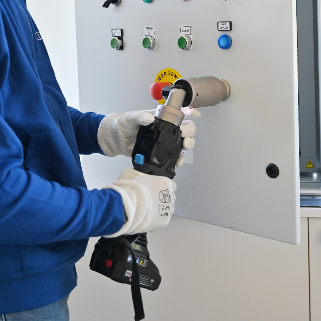 CEMBRE B-FL750ND: EFFORTLESS PUNCHING